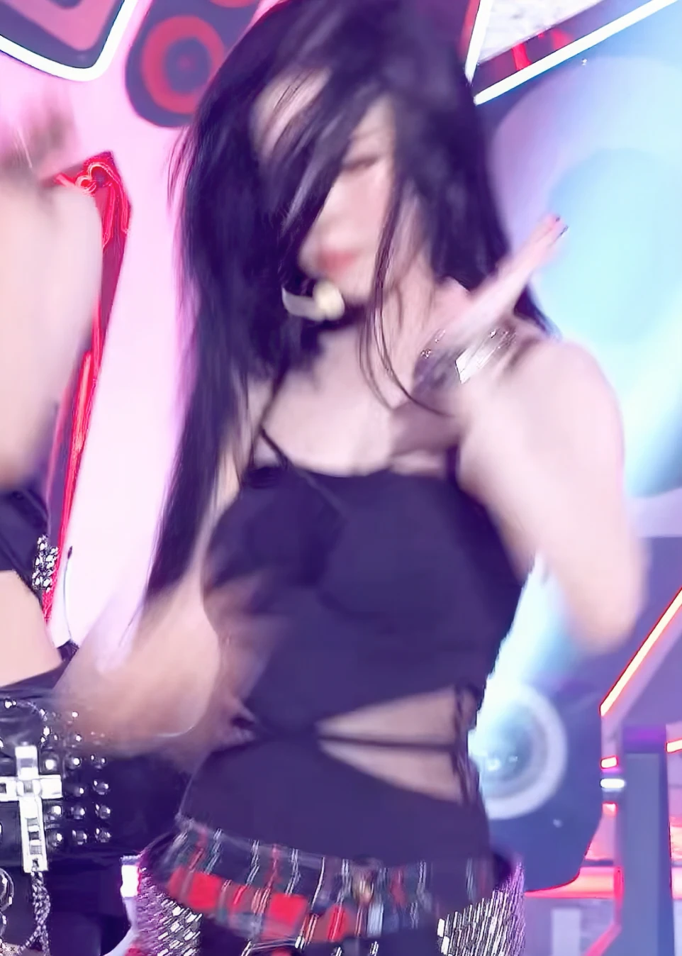 8BTYaFih.webp